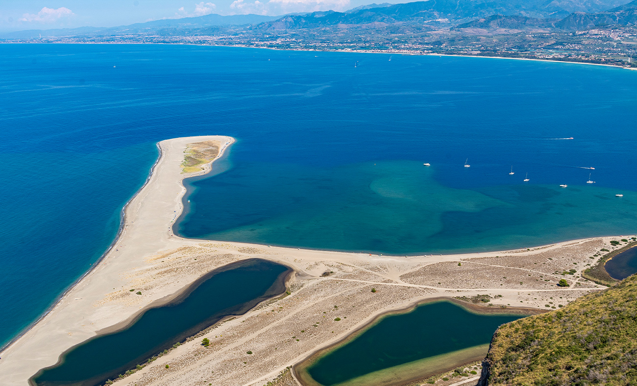 I Laghetti di Marinello e la riserva naturale - Portorosa complesso turistico a Furnari (ME)